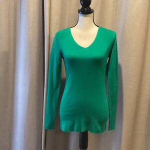 Banana Republic Emerald V-Neck Sweater, size medium.